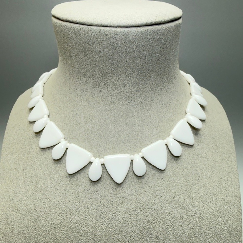 White Milk Glass Bead Necklace 16" Choker Geometric Summer Fun Statement